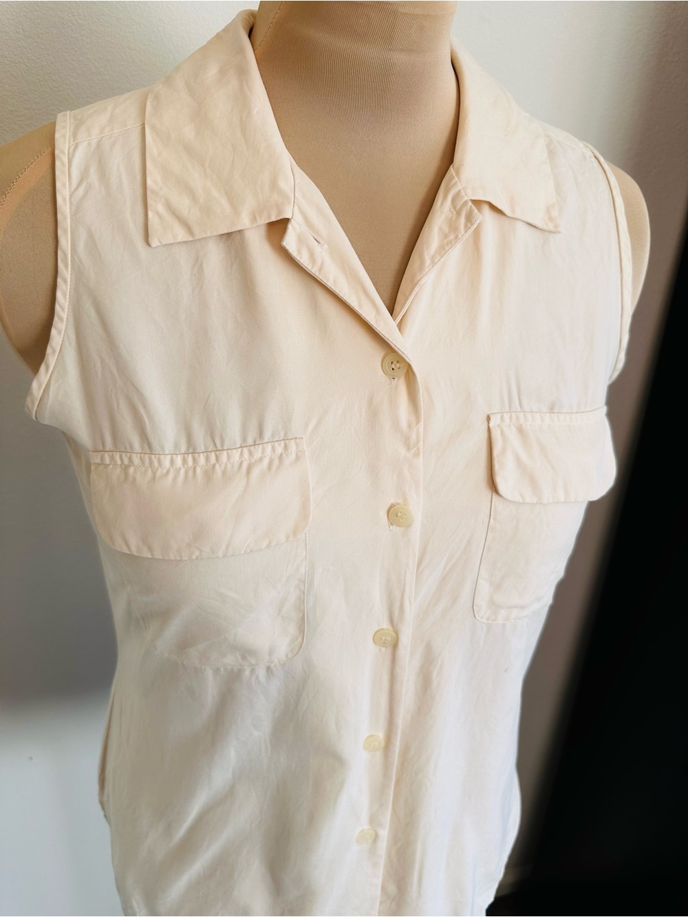Vintage LOFT 100% Silk Cream Sleeveless Button Up Blouse Fall Layering Medium